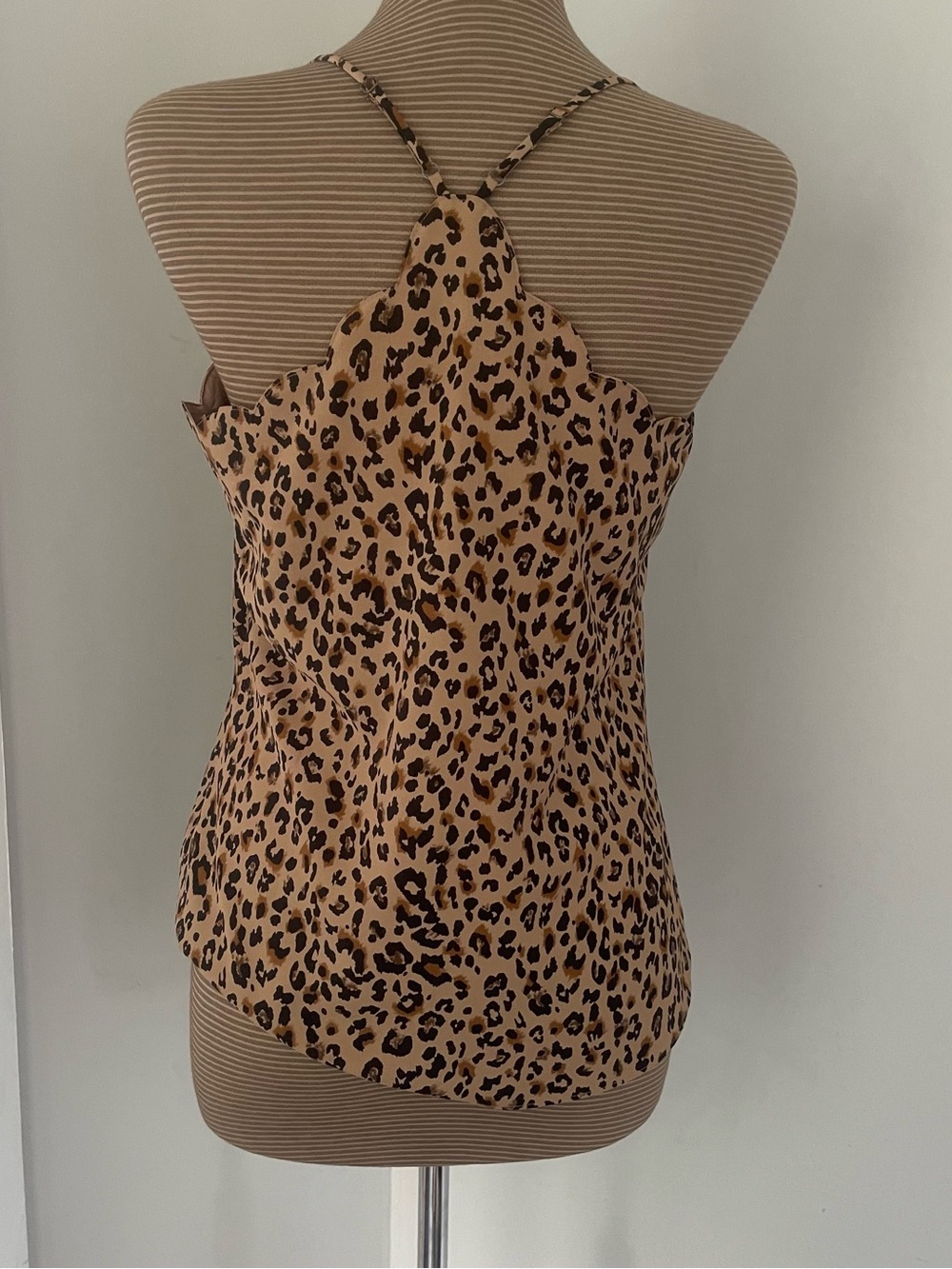 J Crew Leopard Print Scallop Edge Cami Top size 8 - Picture 4 of 7